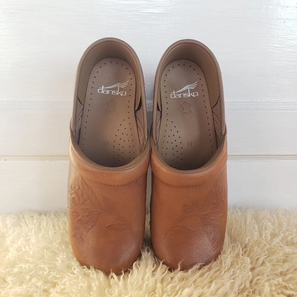 🌟SEE NEW LISTING🌟HP!🌾Limited Edition☆Dansko Honey Clogs☆Floral Embossed☆EU39- - Picture 13 of 16